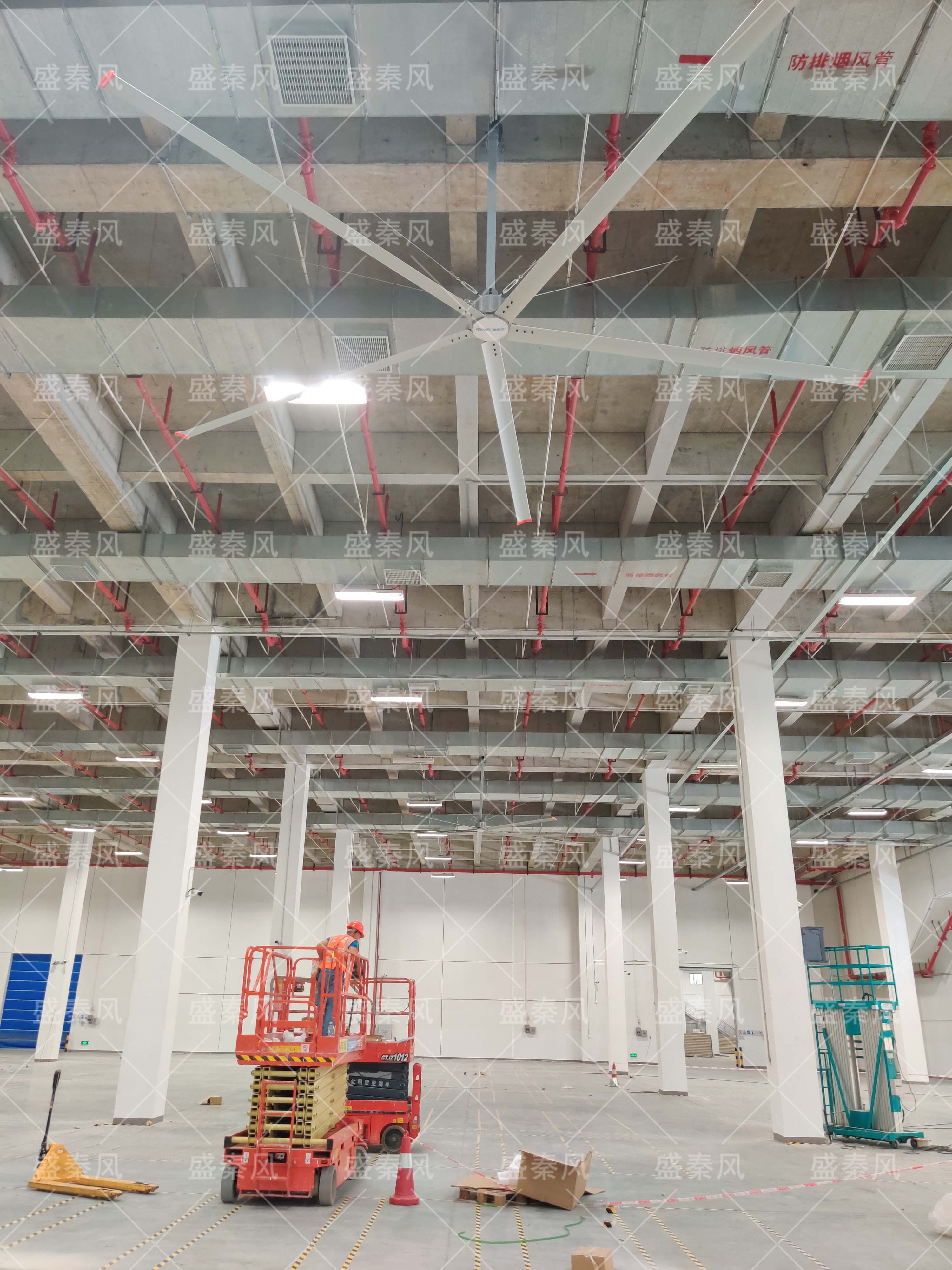 電子車間通風降溫扇機組合案例